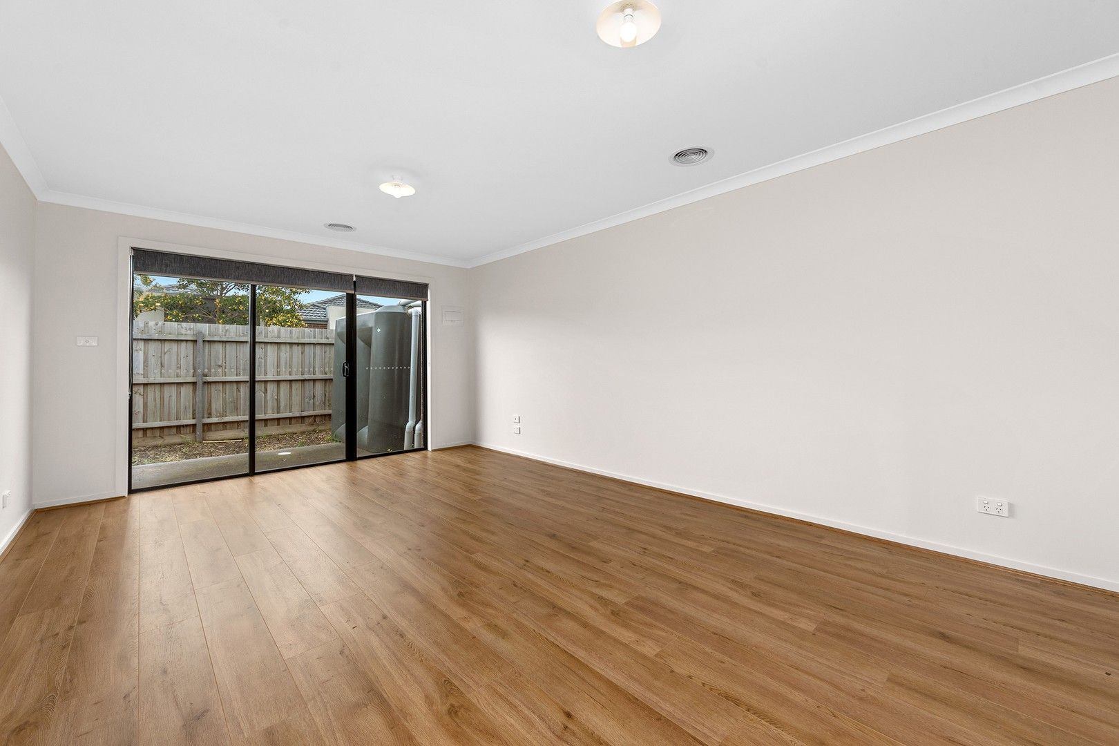 3 bedrooms Apartment / Unit / Flat in 2/4 Mantello Drive WERRIBEE VIC, 3030
