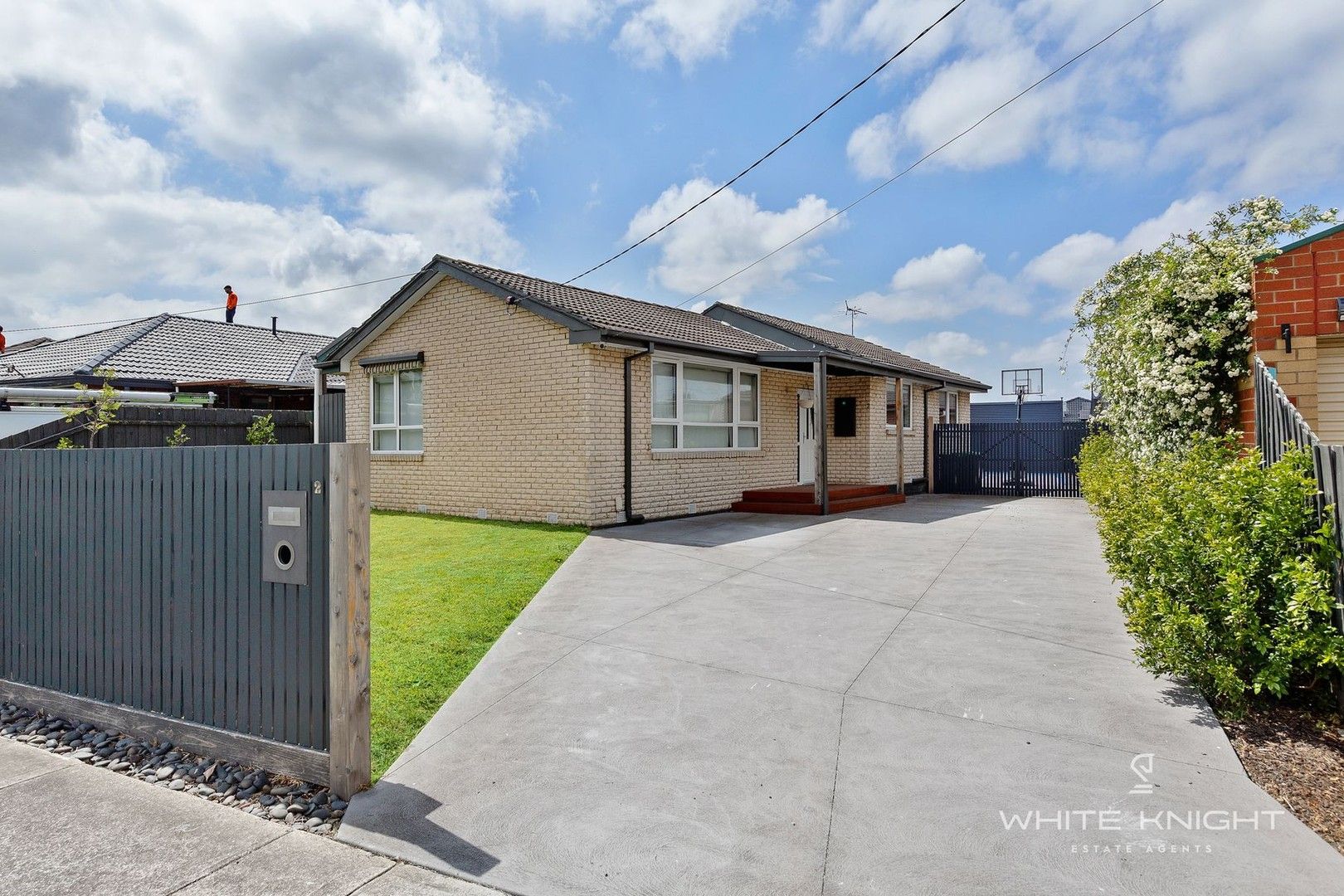 3 bedrooms House in 2 Luxford Street ST ALBANS VIC, 3021