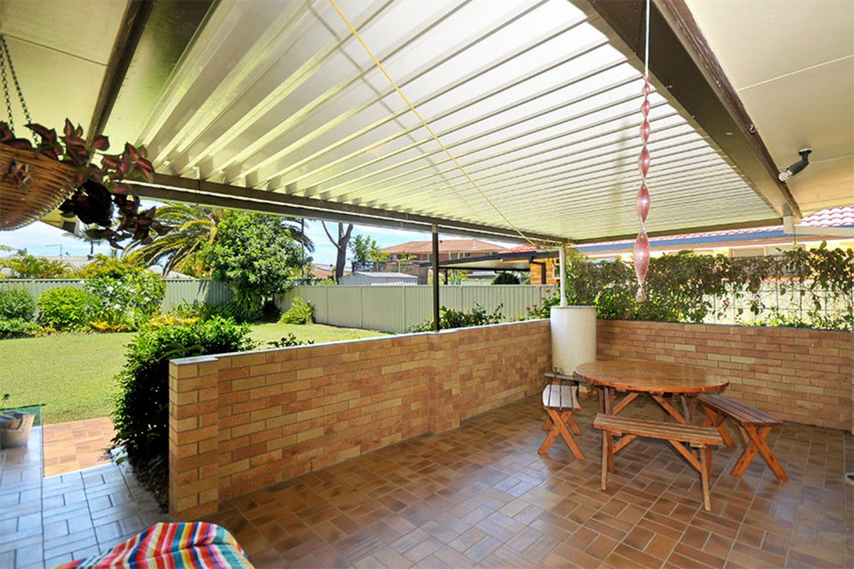 4 bedrooms House in 63 Ironbark Street ELANORA QLD, 4221