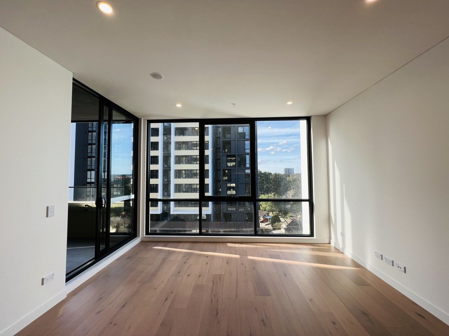 2 bedrooms Apartment / Unit / Flat in 610/161 Epping Road MACQUARIE PARK NSW, 2113