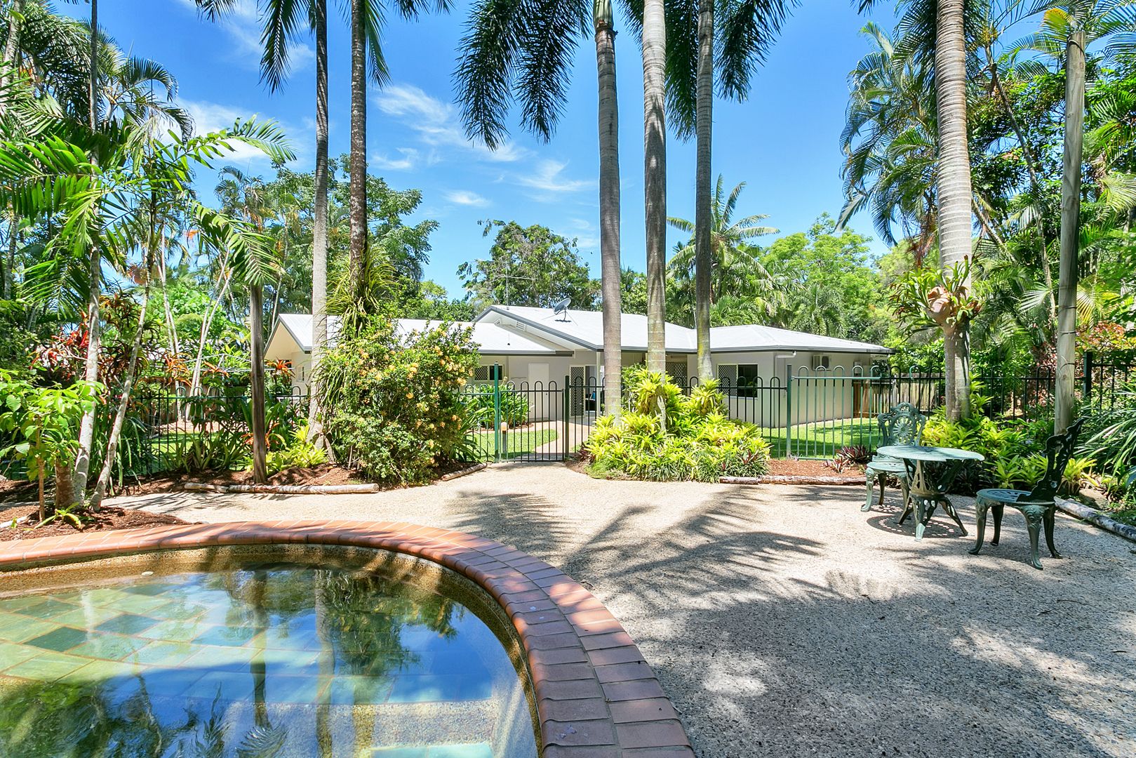 8 Dennison Court, Smithfield QLD 4878