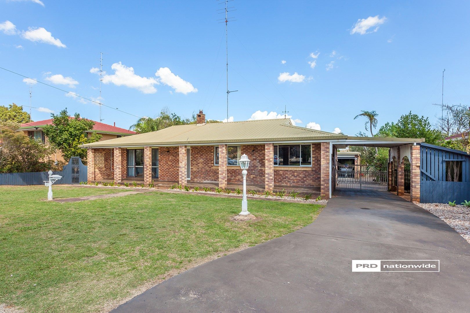 11 Gunn Street, Kearneys Spring QLD 4350, Image 0