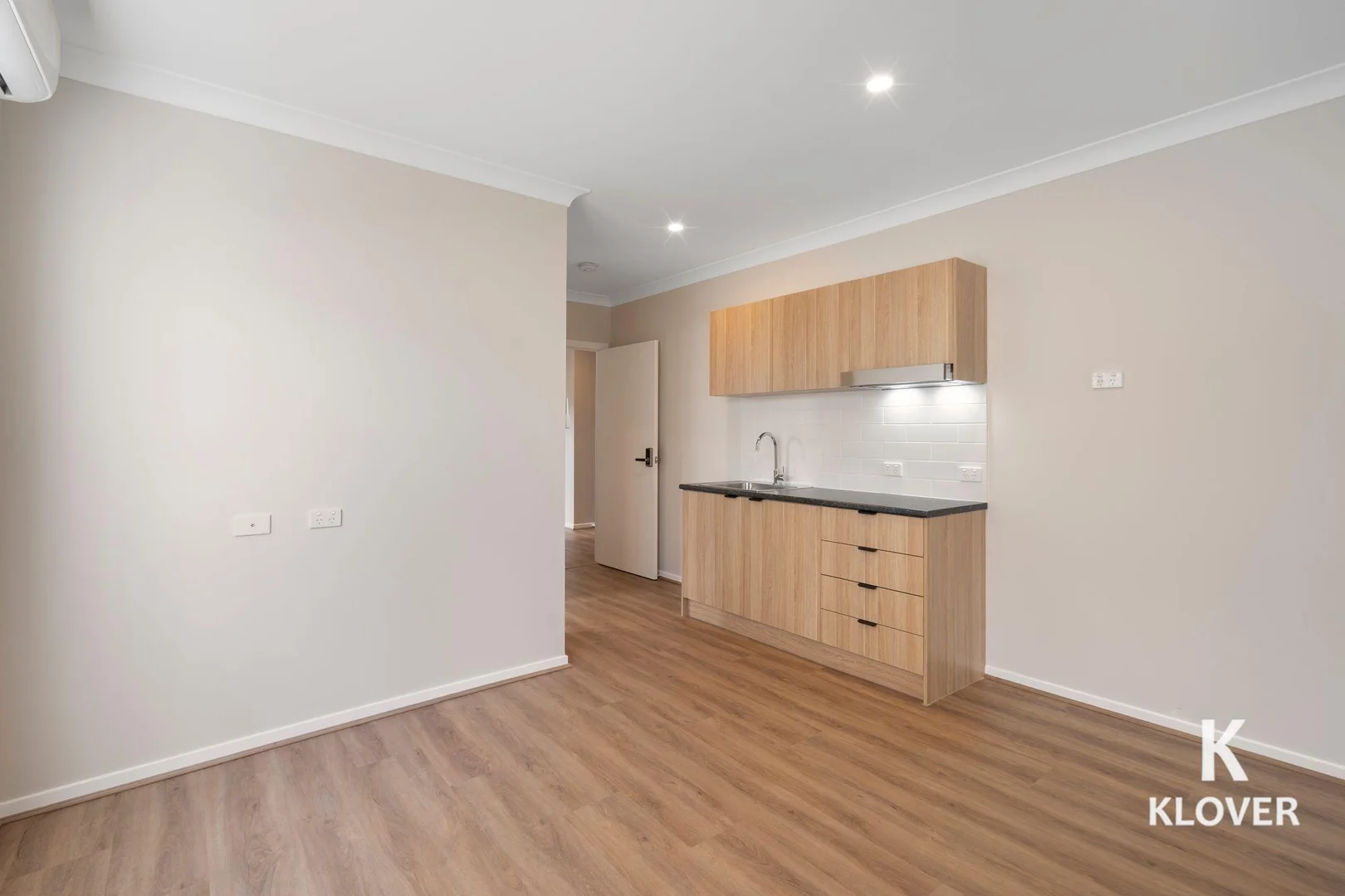 Additional image 10 of 50 Warrigal Road, Runcorn QLD 4113