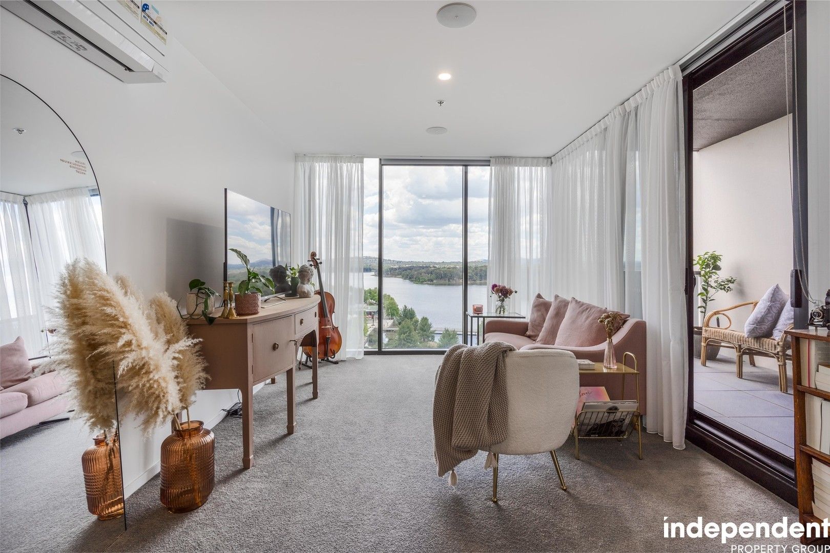 1 bedrooms Apartment / Unit / Flat in 710/4 Grazier Lane BELCONNEN ACT, 2617