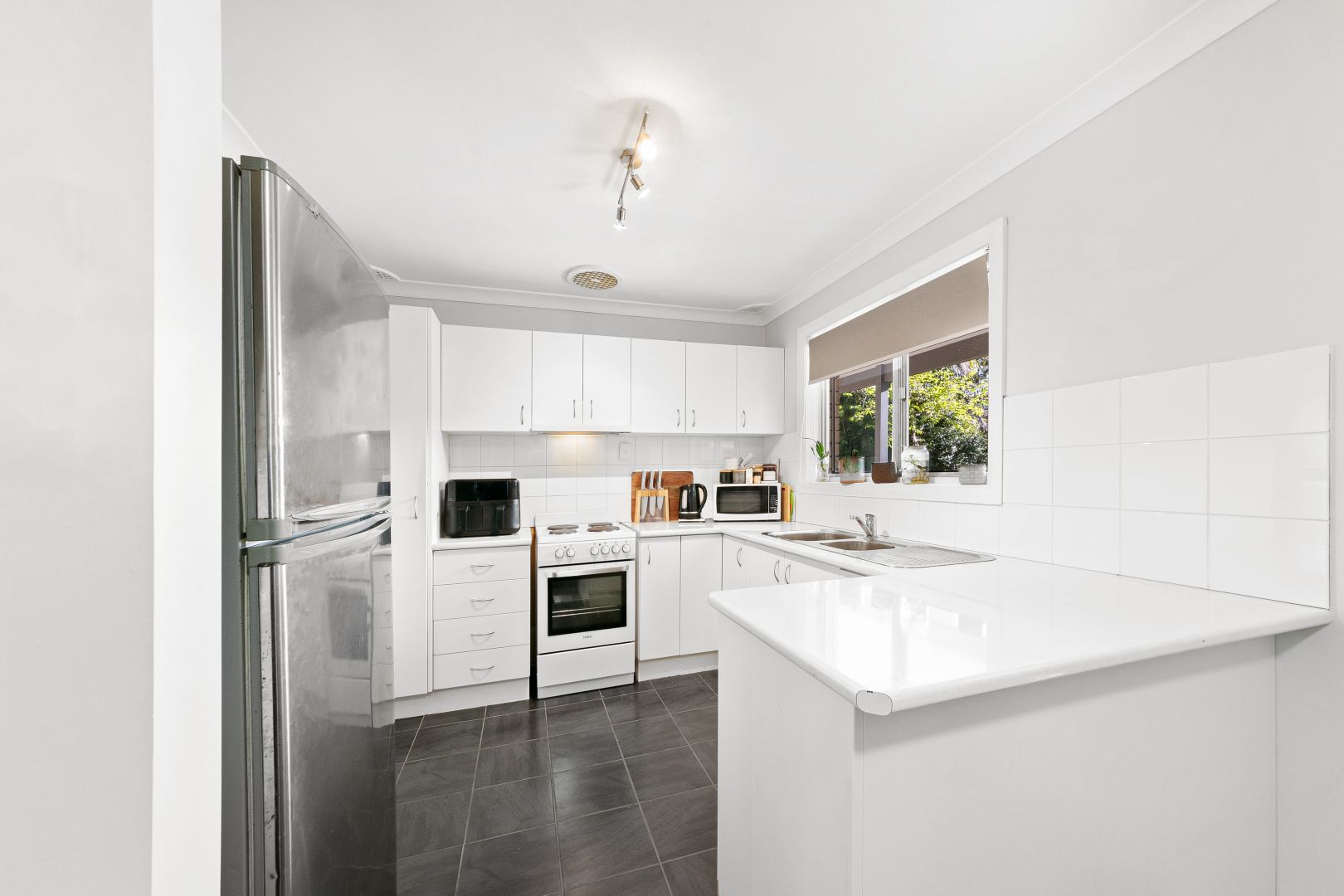 82 Sunrise Avenue, Halekulani NSW 2262, Image 2