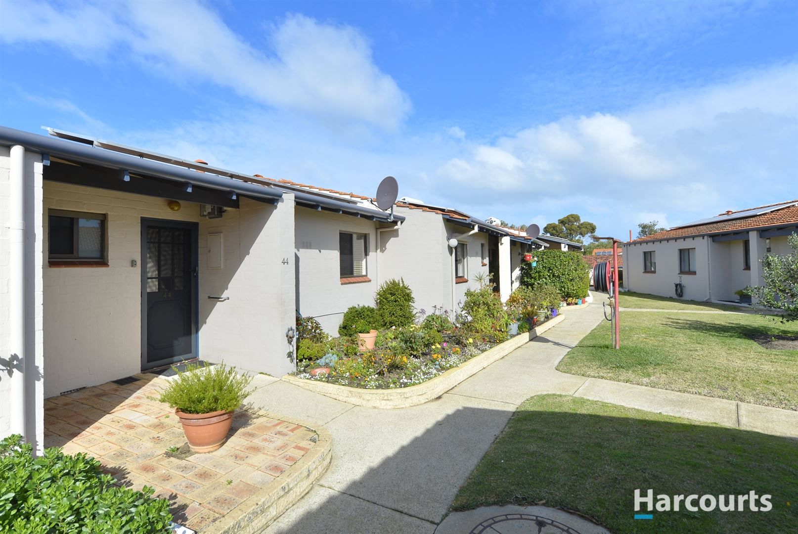 44/10 Hungerford Avenue, Halls Head WA 6210, Image 2