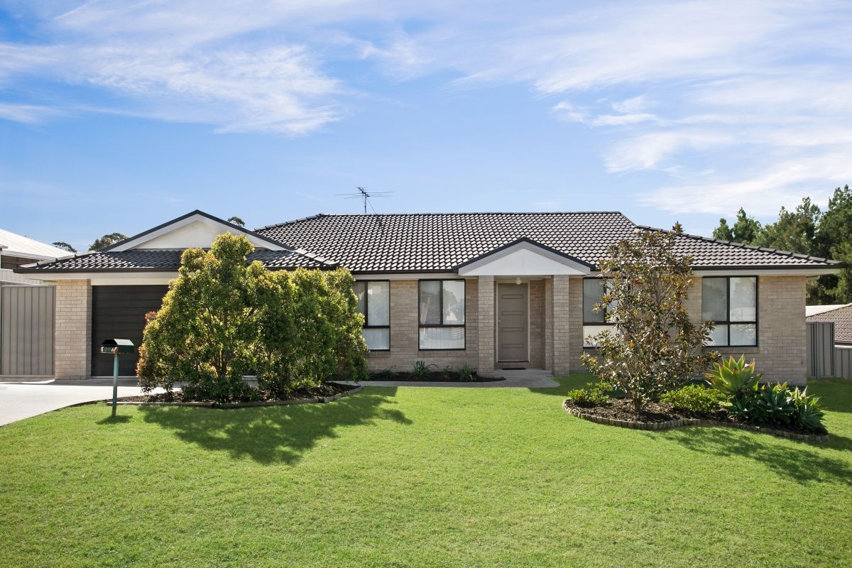 3 bedrooms Villa in 20a Stanley Close BOLWARRA HEIGHTS NSW, 2320