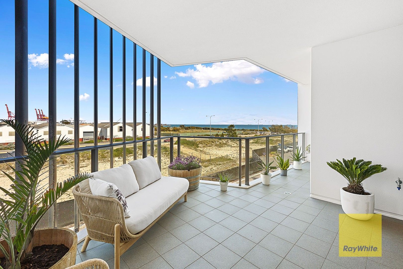 2 bedrooms House in 301/7 Cattalini Lane NORTH FREMANTLE WA, 6159