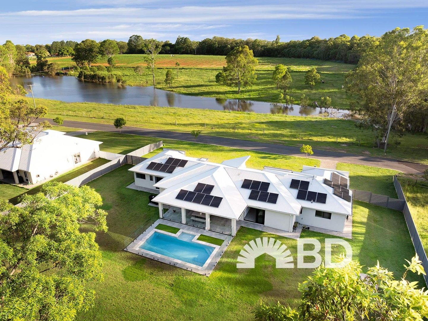 4 bedrooms House in 124 Behrens Road BELLMERE QLD, 4510