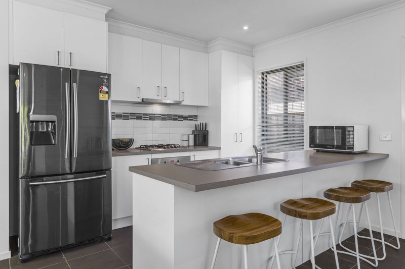 28 Glenfine Avenue, Hamlyn Heights VIC 3215 House For Rent Domain