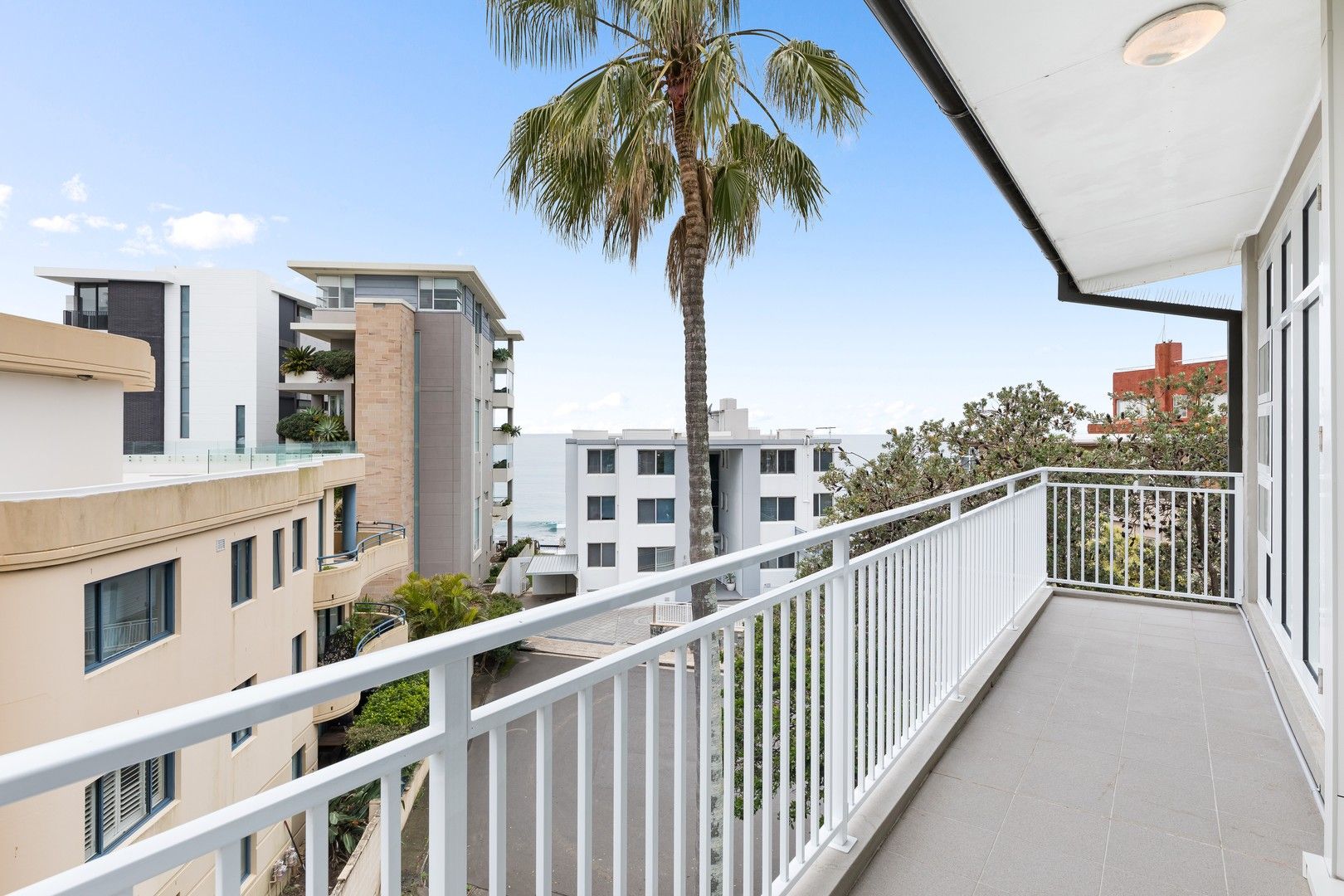 2 bedrooms Apartment / Unit / Flat in 12/1 Ozone Street CRONULLA NSW, 2230