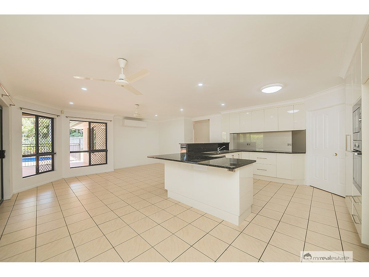 9 Ridgedale Avenue, Norman Gardens QLD 4701, Image 1