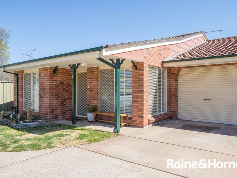 2 bedrooms Apartment / Unit / Flat in 9/150 Keppel Street BATHURST NSW, 2795