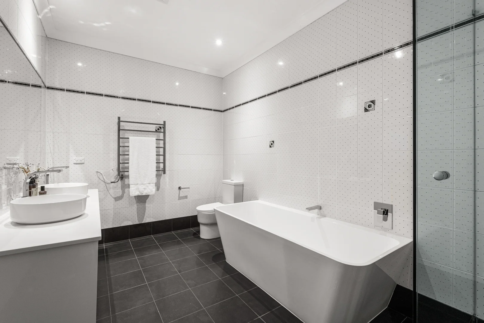 Additional image 13 of 3a Newenham Road, Springfield SA 5062