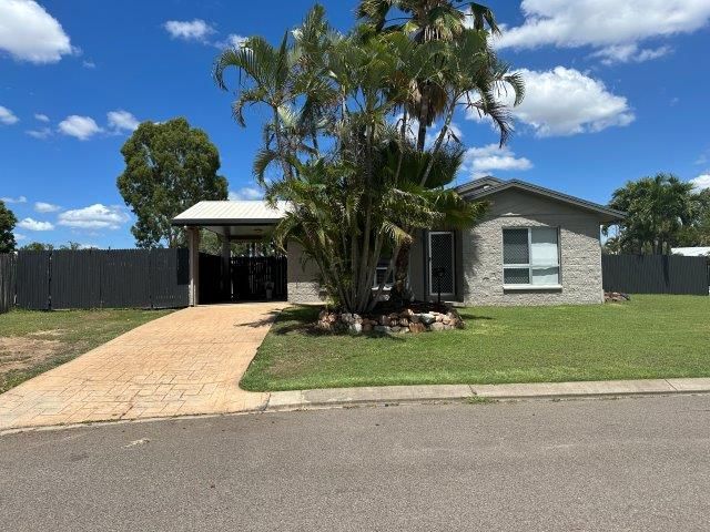 3 bedrooms House in 2 Raffles Court KELSO QLD, 4815