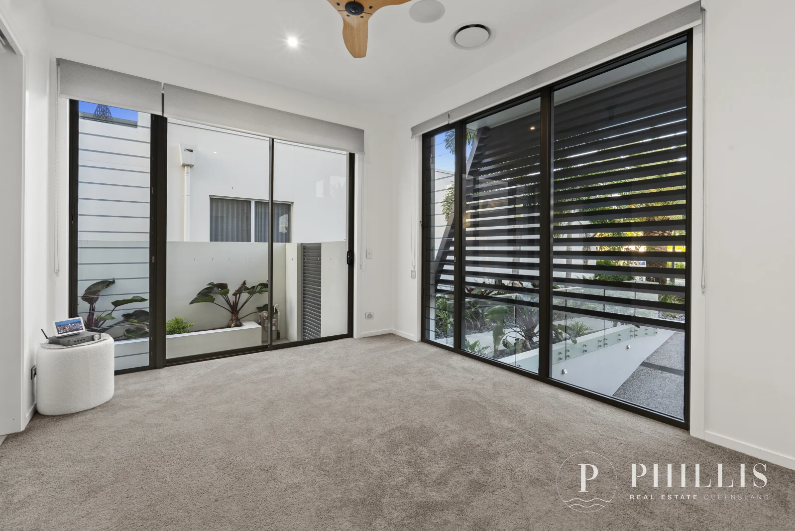 Additional image 49 of 2515 Cressbrook Drive, Hope Island QLD 4212