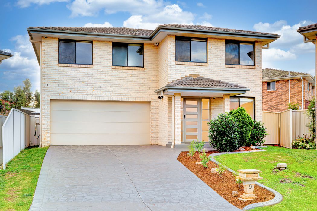 9 Taranto Place, Prestons NSW 2170, Image 0