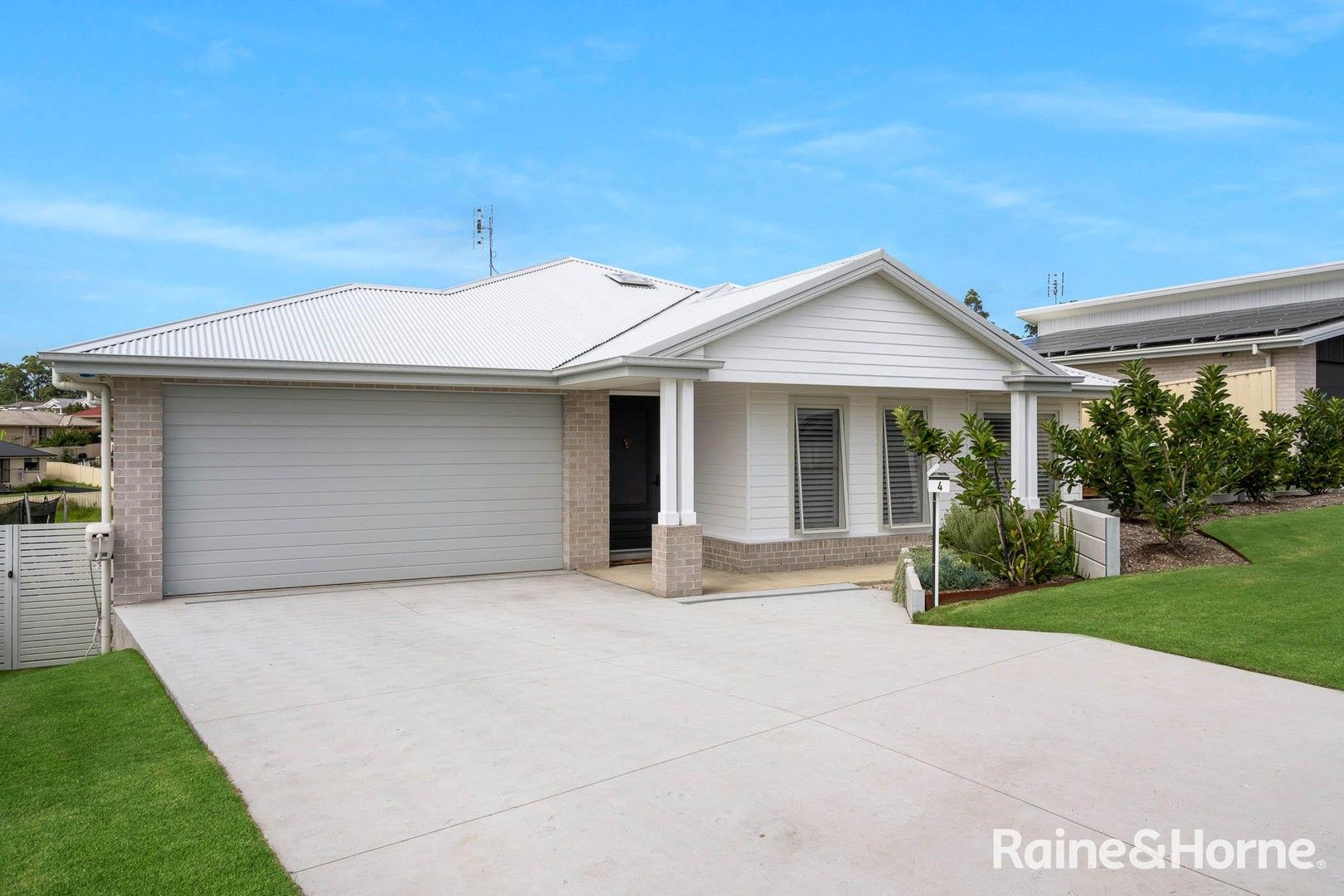 4 bedrooms House in 4 Arilla Street NOWRA NSW, 2541