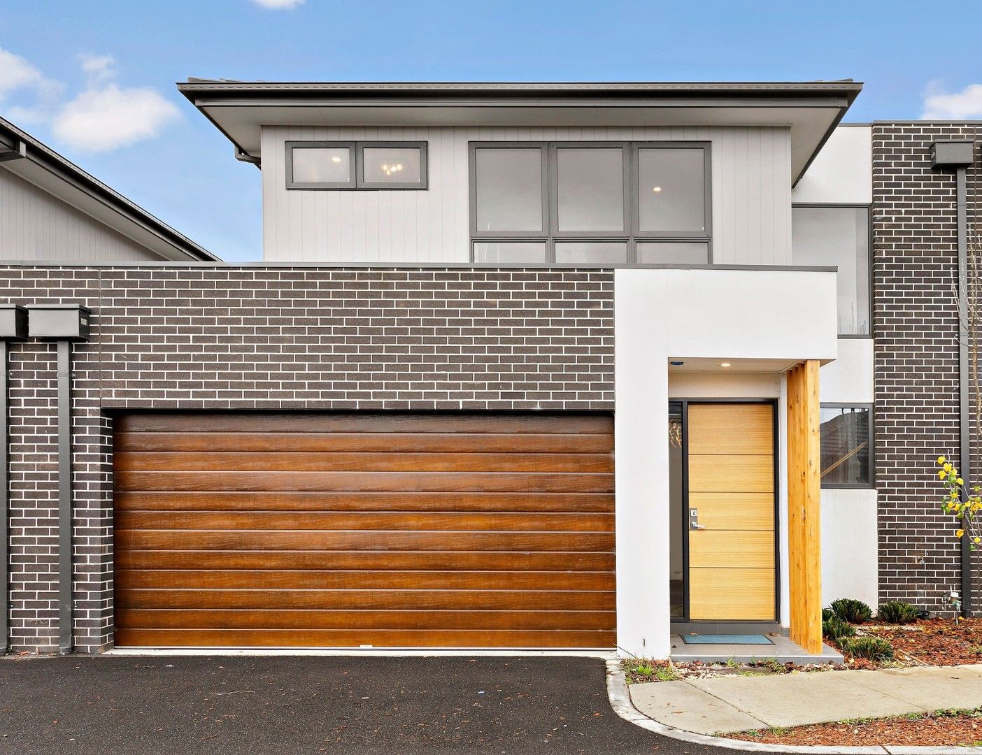 3 bedrooms House in 16/5 Linoak Ave LALOR VIC, 3075