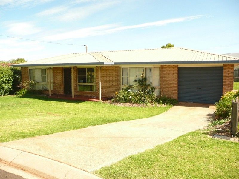 14 Coolawin Court, Wilsonton Heights QLD 4350, Image 0