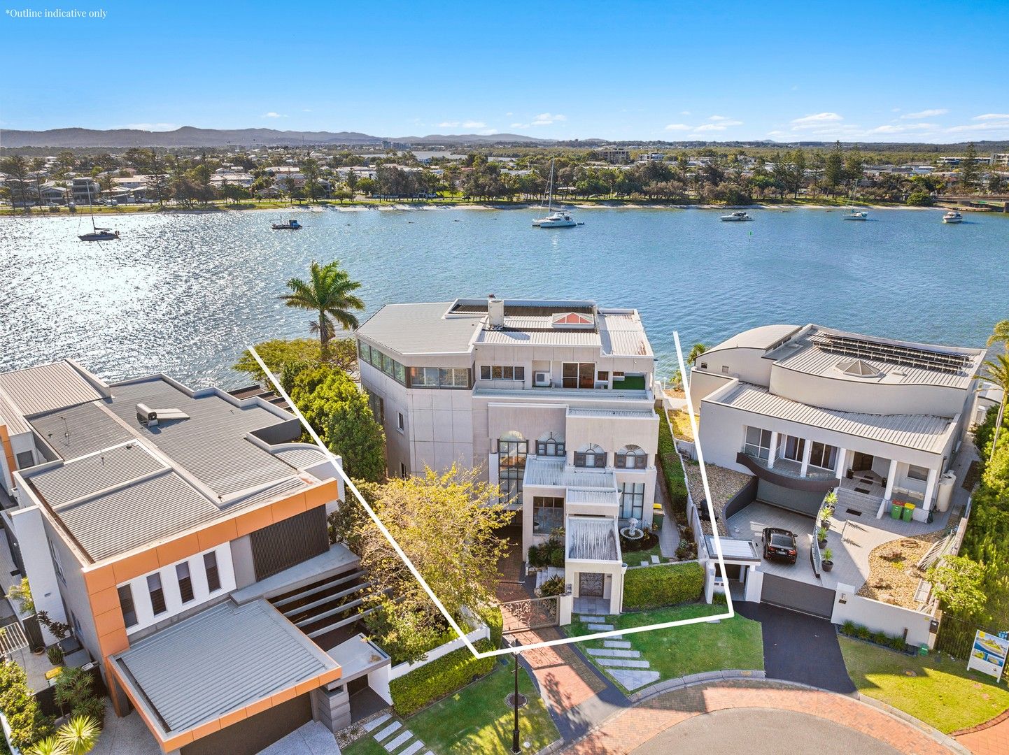 48 Brittanic Crescent, Sovereign Islands QLD 4216 Domain