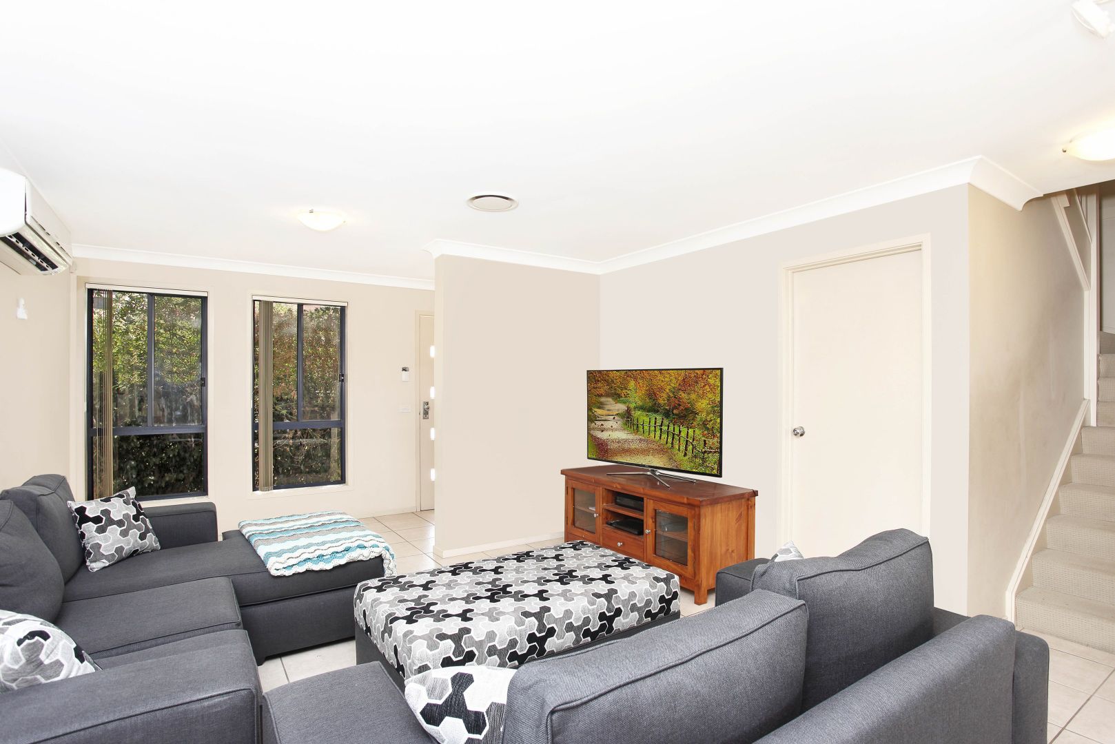 76 Coffs Harbour Avenue, Hoxton Park NSW 2171, Image 1