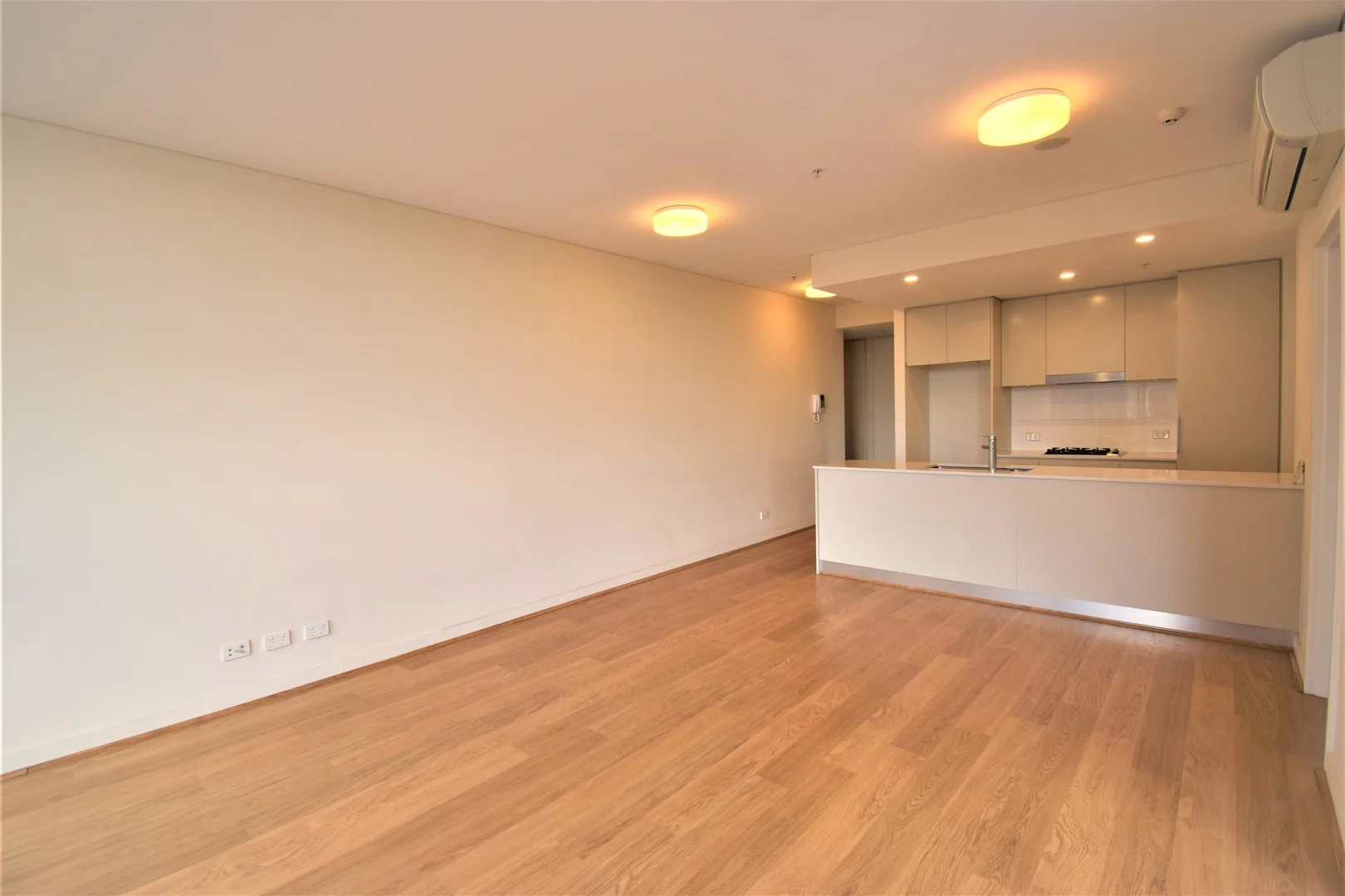 501/2 Discovery Point Place, Wolli Creek NSW 2205