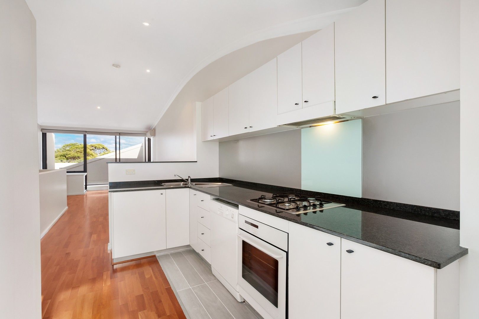 2 bedrooms Apartment / Unit / Flat in 24/120 Sailors Bay Road NORTHBRIDGE NSW, 2063