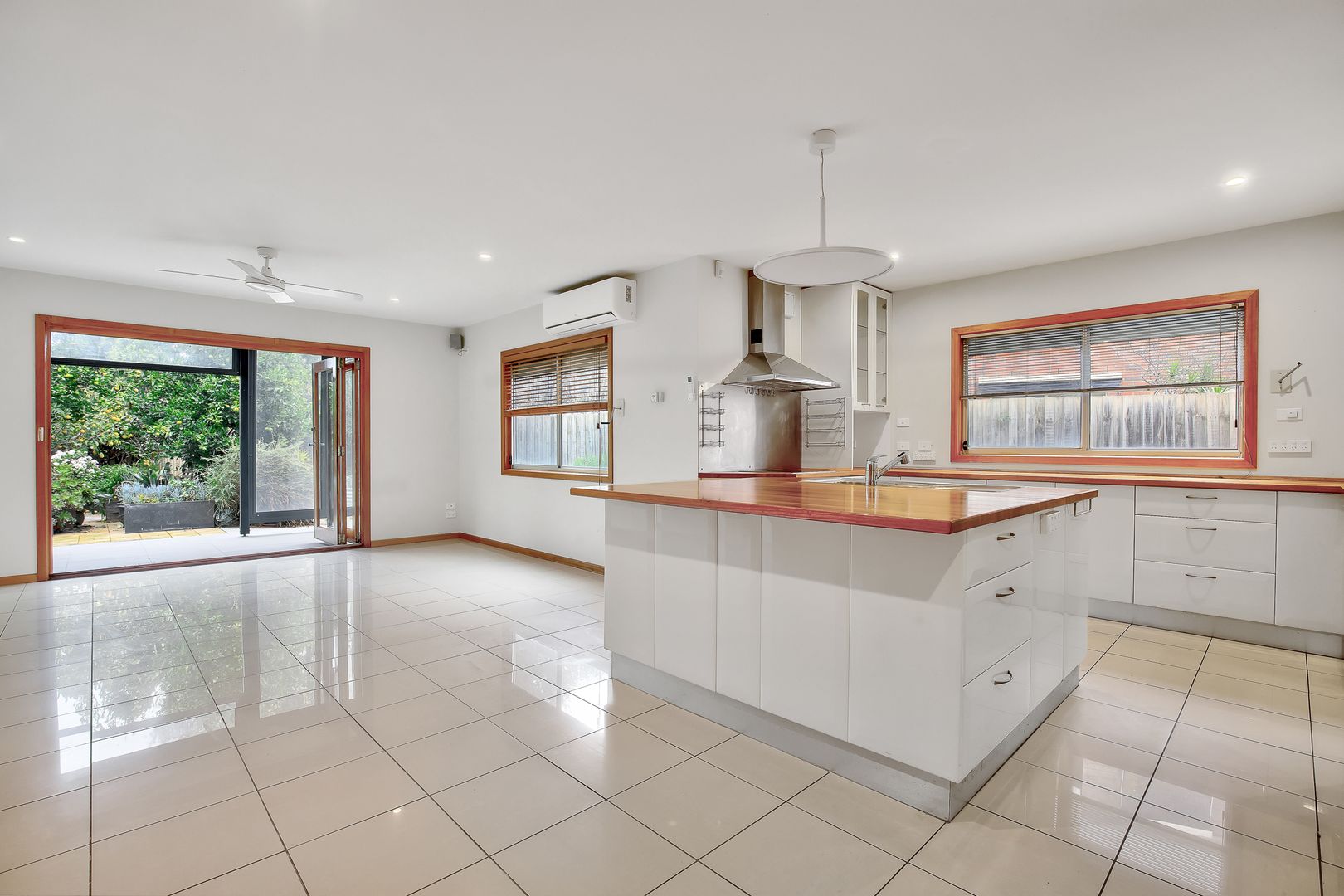 8 Perch Close, Werribee South VIC 3030 House For Rent Domain