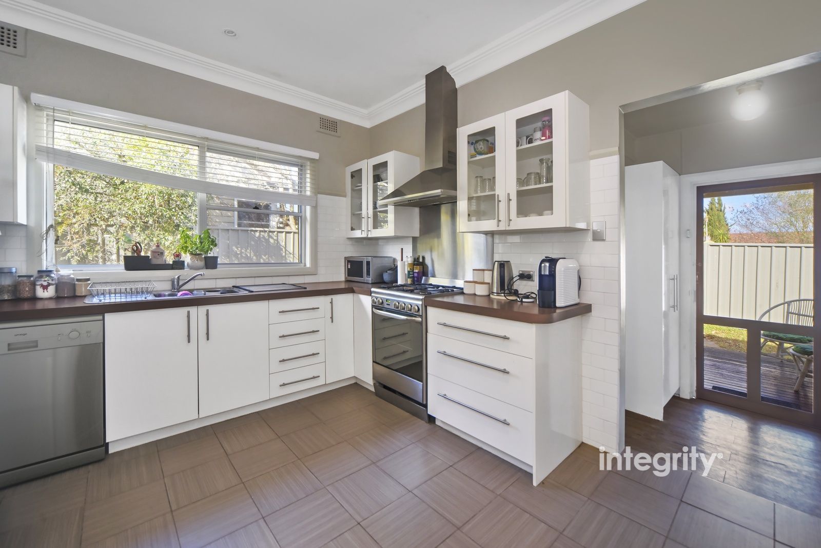 32 Cambewarra Road, Bomaderry NSW 2541, Image 1
