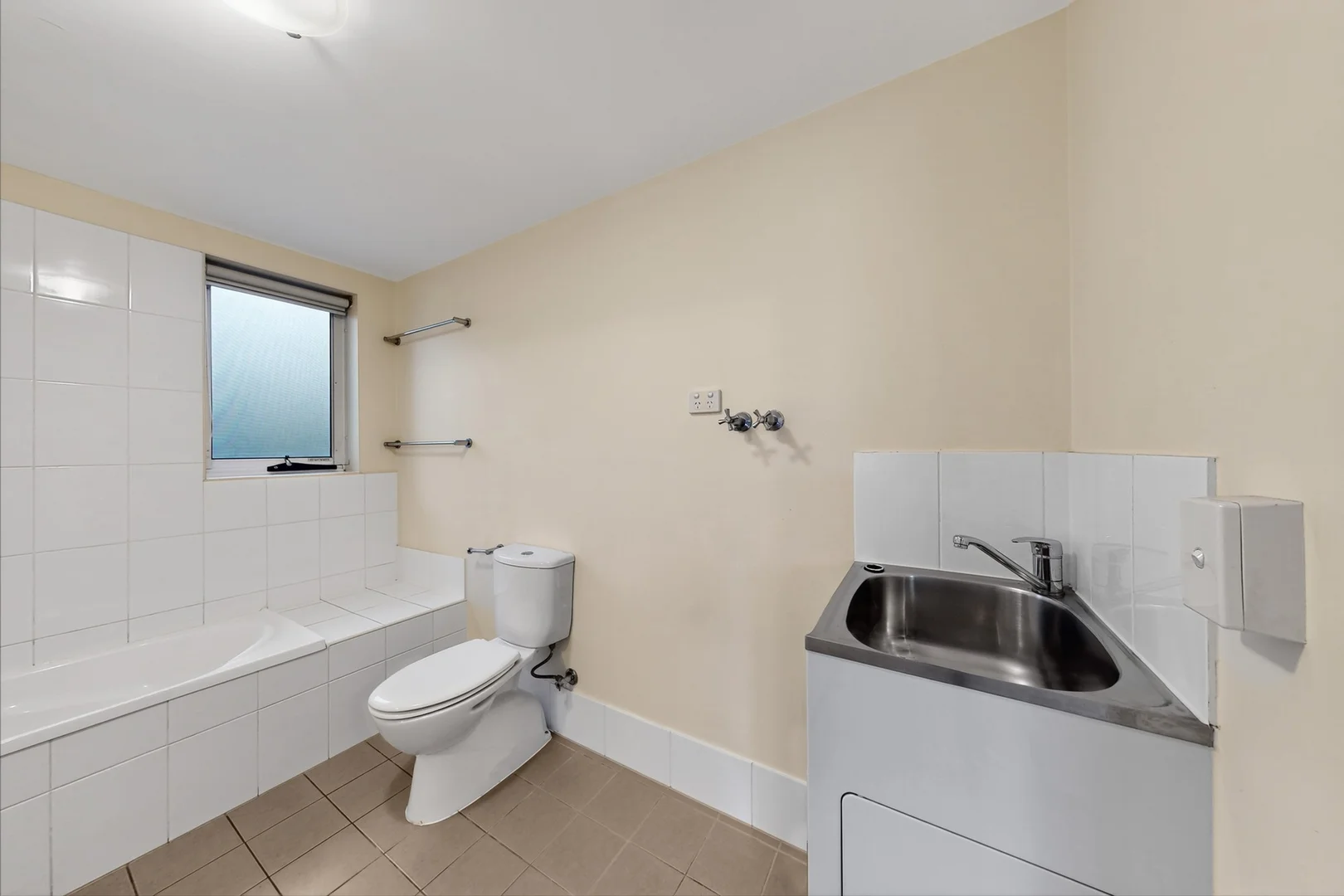 Additional image 8 of 2/16 Explorer Street, Toowong QLD 4066