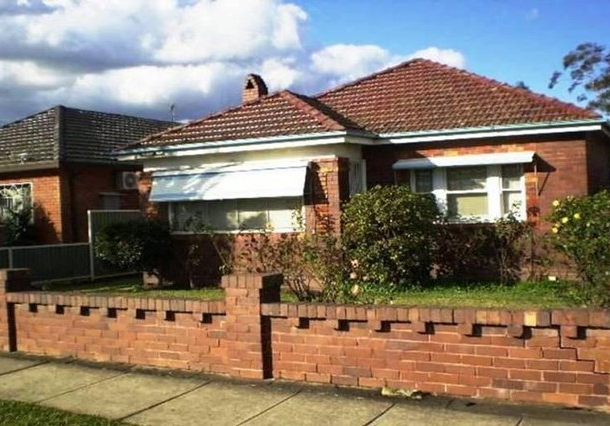 15 Greenwood Avenue, Bankstown NSW 2200