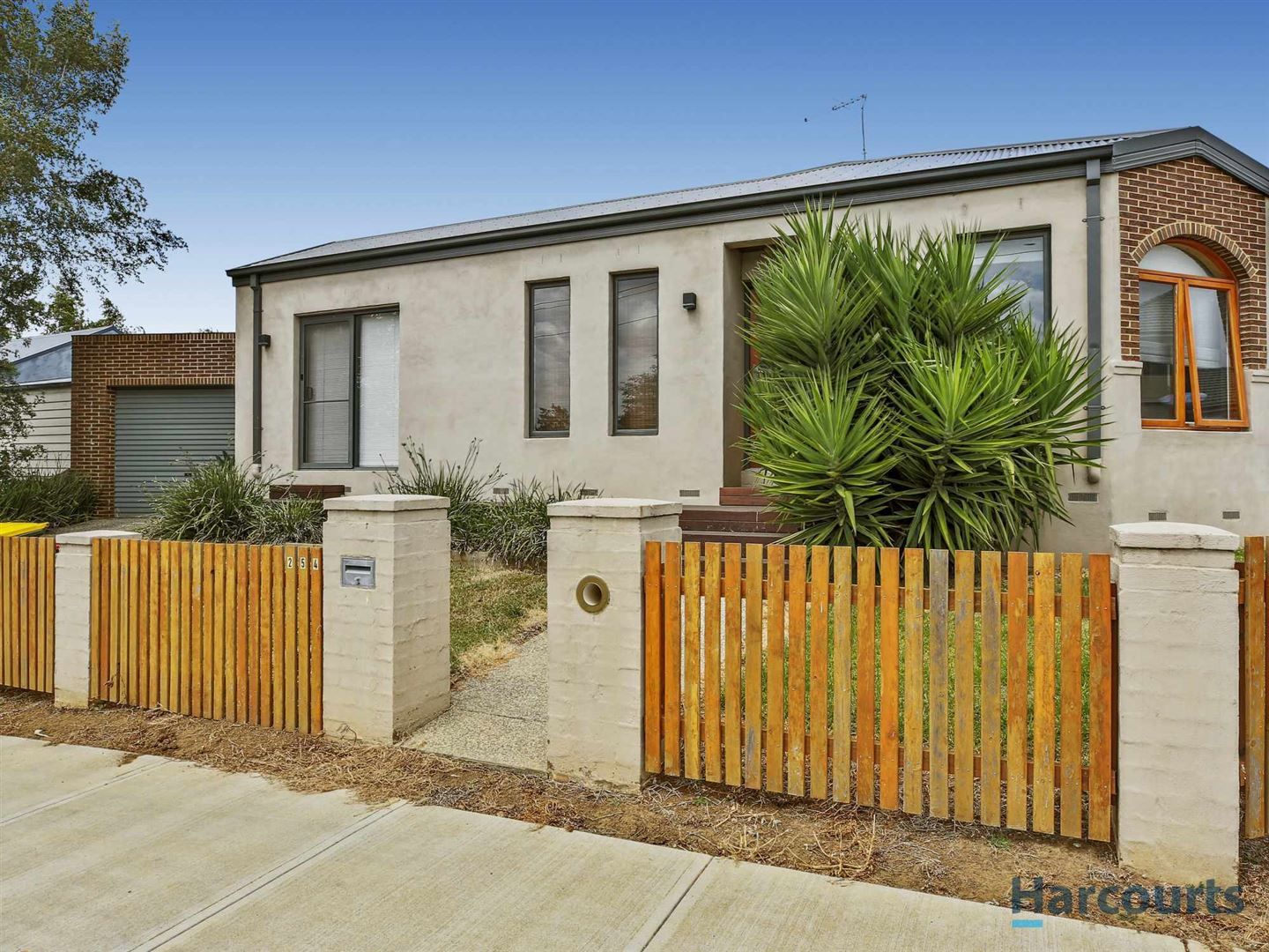 1/254 Sutton Street, Warragul VIC 3820 Apartment For Rent 370 Domain