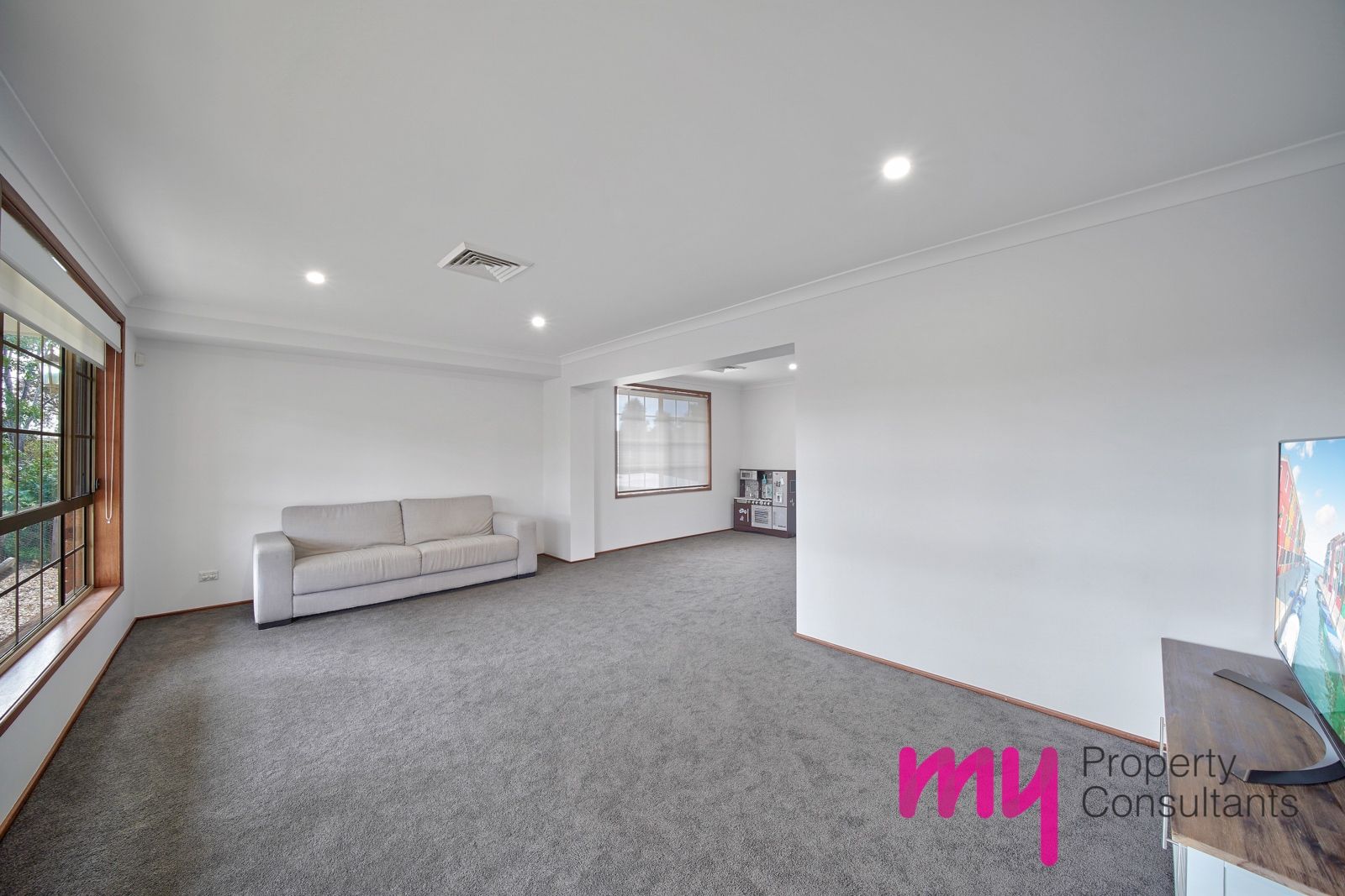 8 Whiteman Lane, Ellis Lane NSW 2570, Image 2