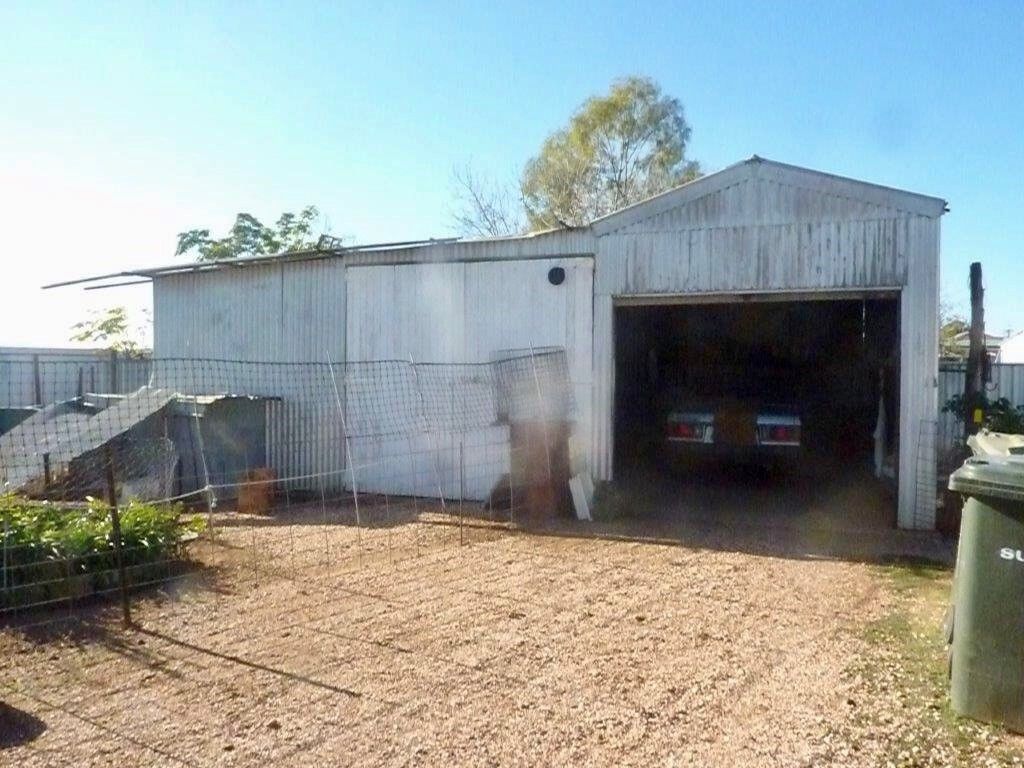 2 WAMBIANA STREET, Nyngan NSW 2825, Image 2