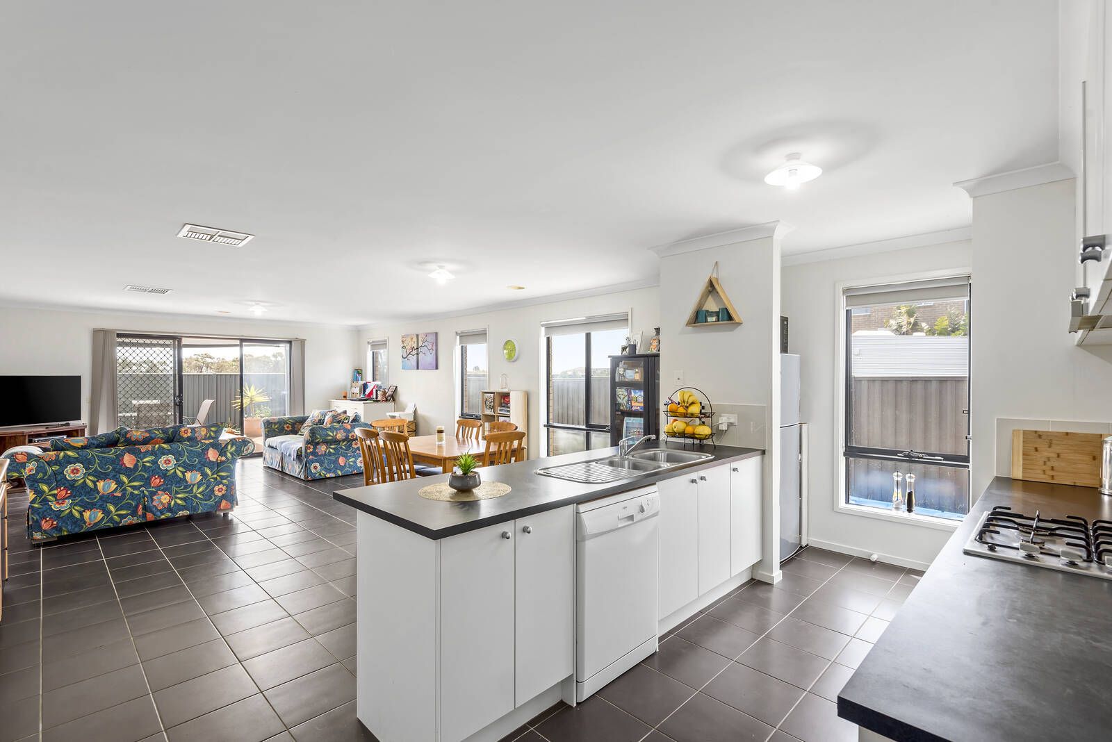 2 Spinnaker Drive, St Leonards VIC 3223, Image 2