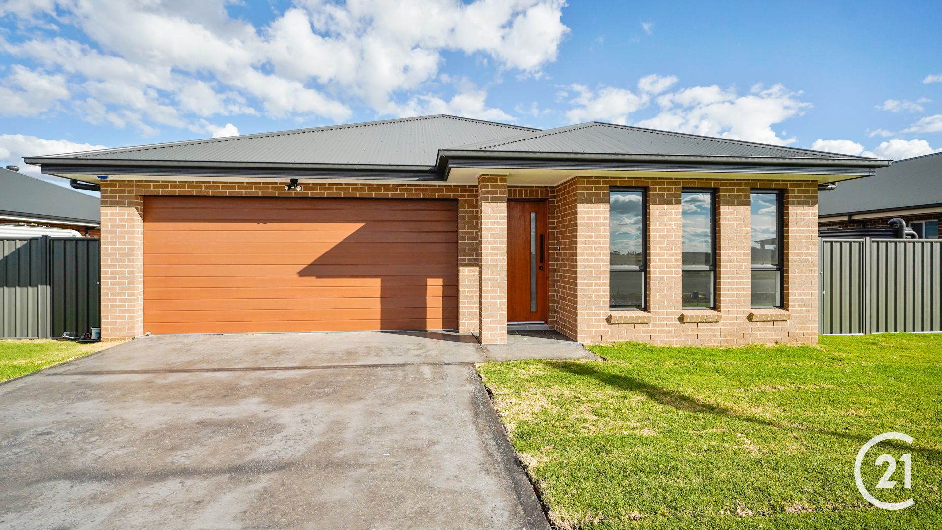 37 Federation Boulevard, Forbes NSW 2871, Image 2
