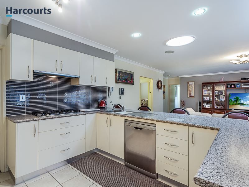 39 Central Lakes Drive, Caboolture QLD 4510, Image 2