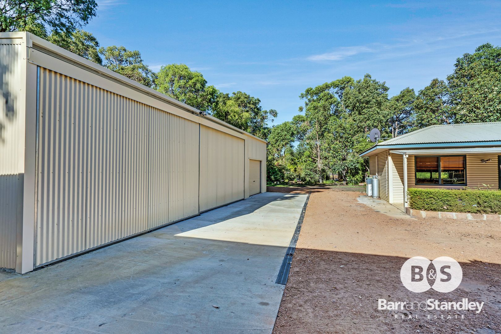 6 Shoal Court, Leschenault WA 6233, Image 2