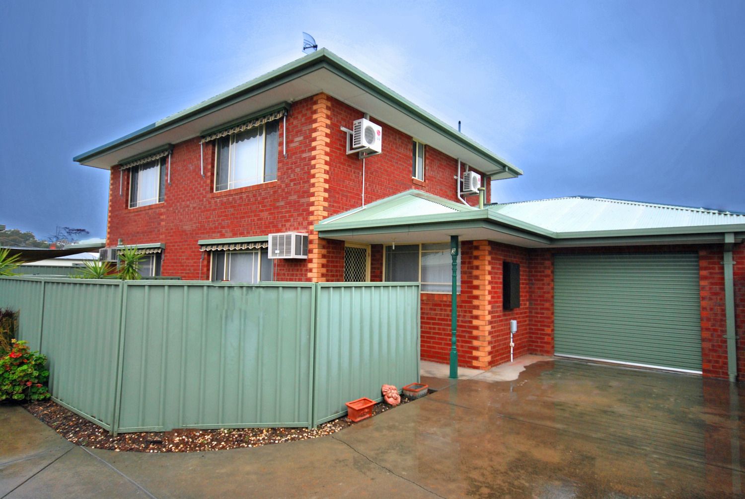 3 bedrooms Townhouse in 3/106 Ashenden Street SHEPPARTON VIC, 3630