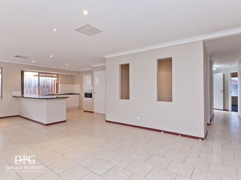 3 Farrier Terrace, Henley Brook WA 6055, Image 2