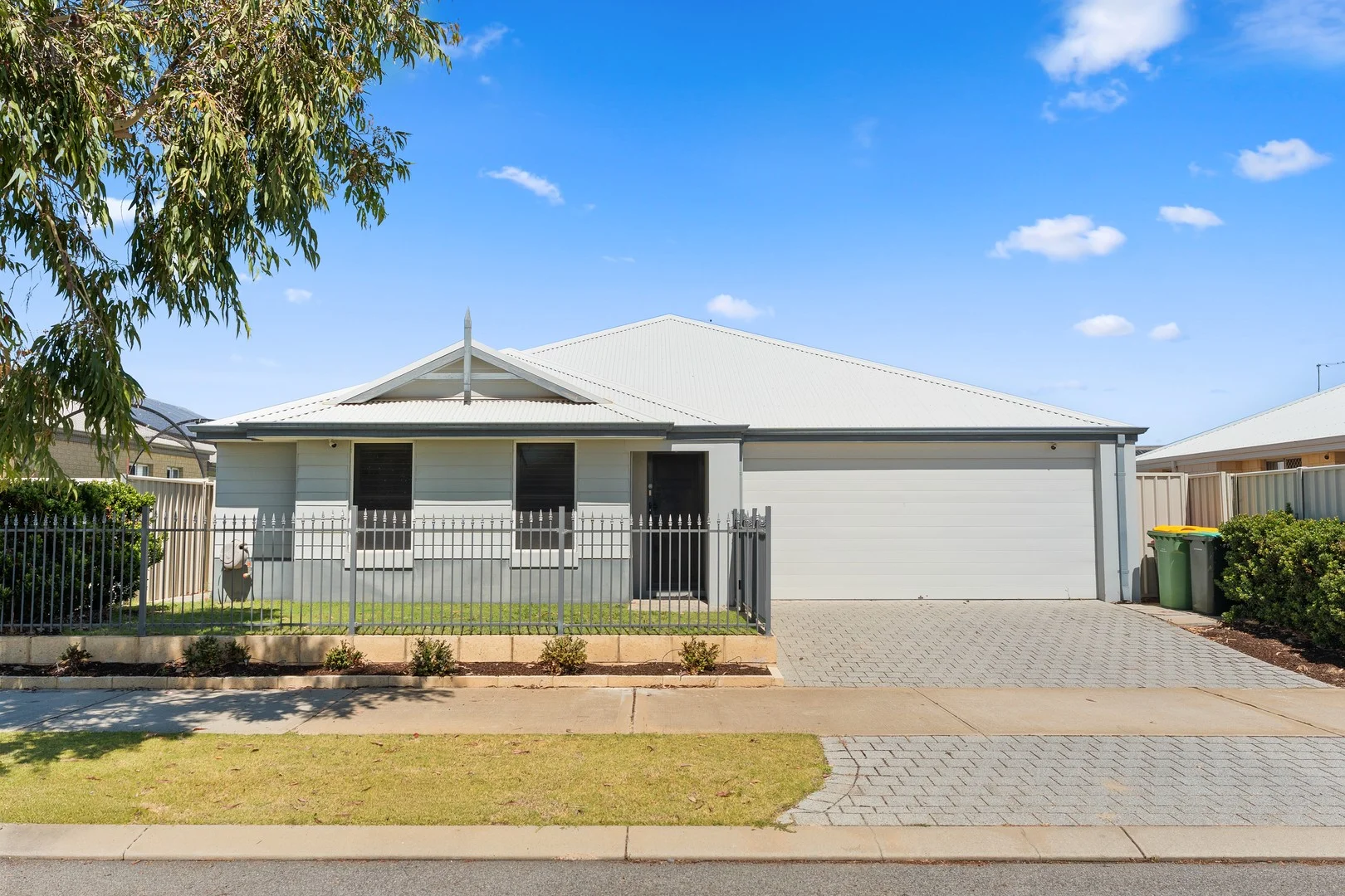 23 Cooralya Avenue, Golden Bay WA 6174