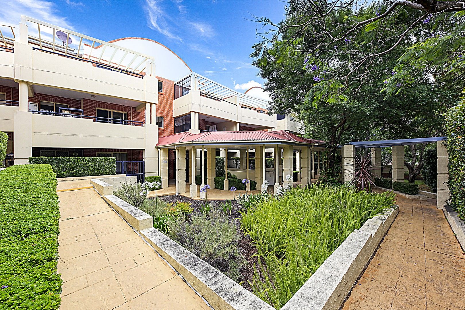 2 bedrooms Apartment / Unit / Flat in 17/7-11 Bridge Road HOMEBUSH NSW, 2140