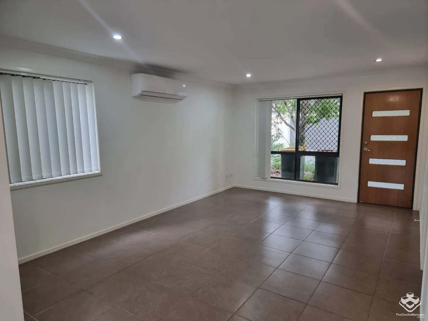 Additional image 3 of Calamvale QLD 4116