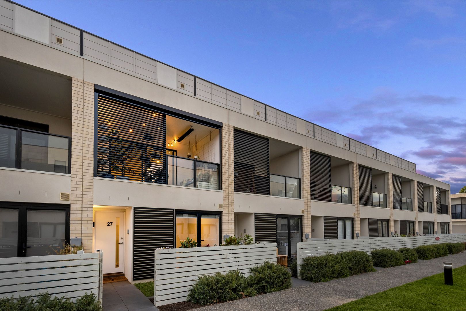 27/111 Kinross Avenue, Edithvale Property History & Address Research