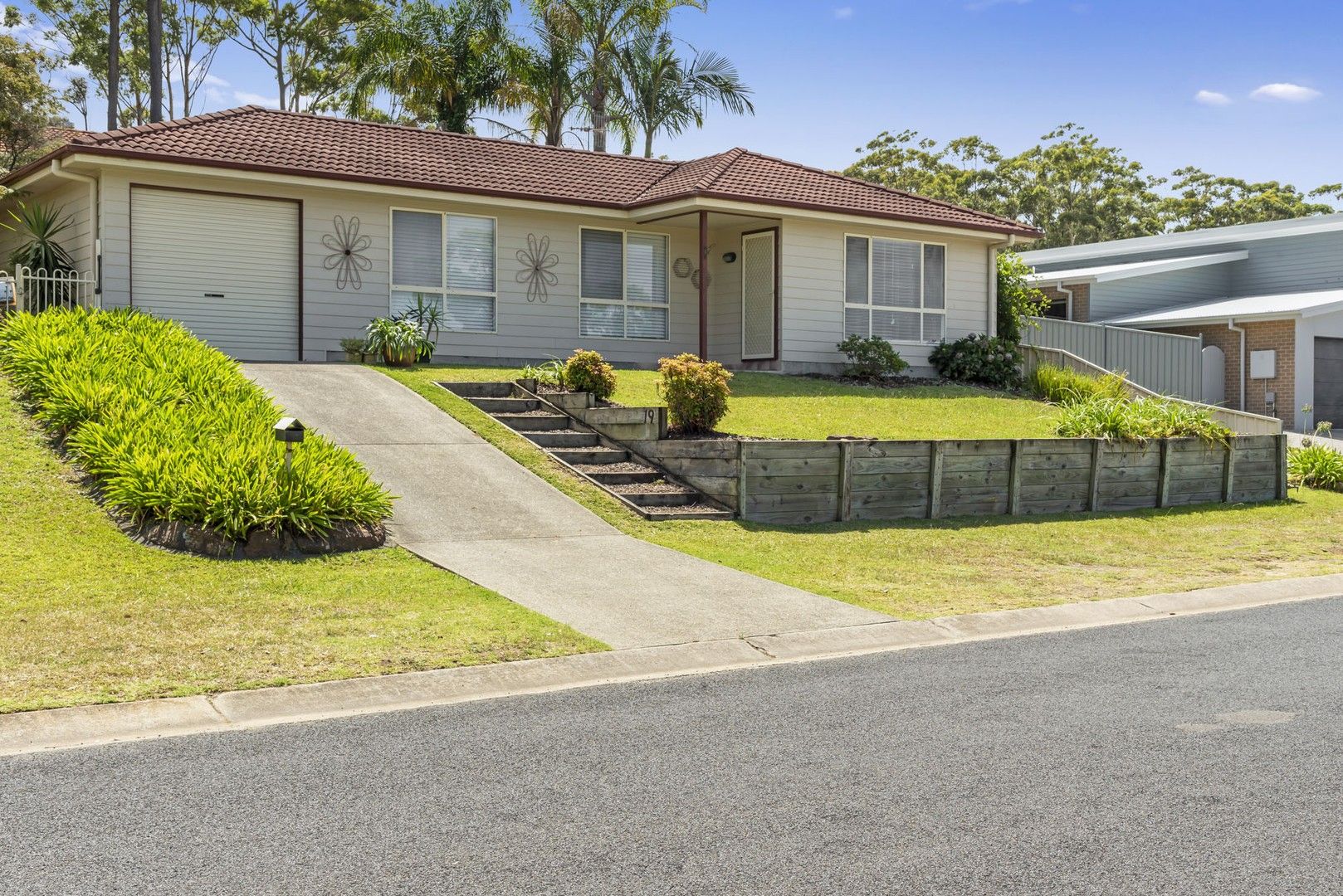 19 Gemini Way, Narrawallee NSW 2539, Image 0