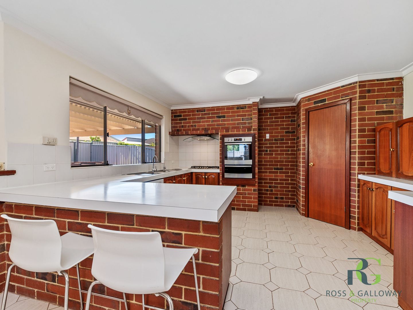 15 Dunstan Place, Murdoch WA 6150, Image 2