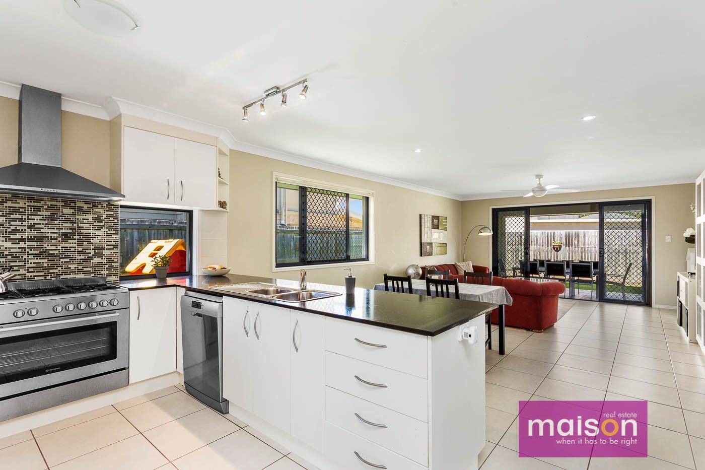 4 Perregreen Street, Doolandella QLD 4077, Image 1