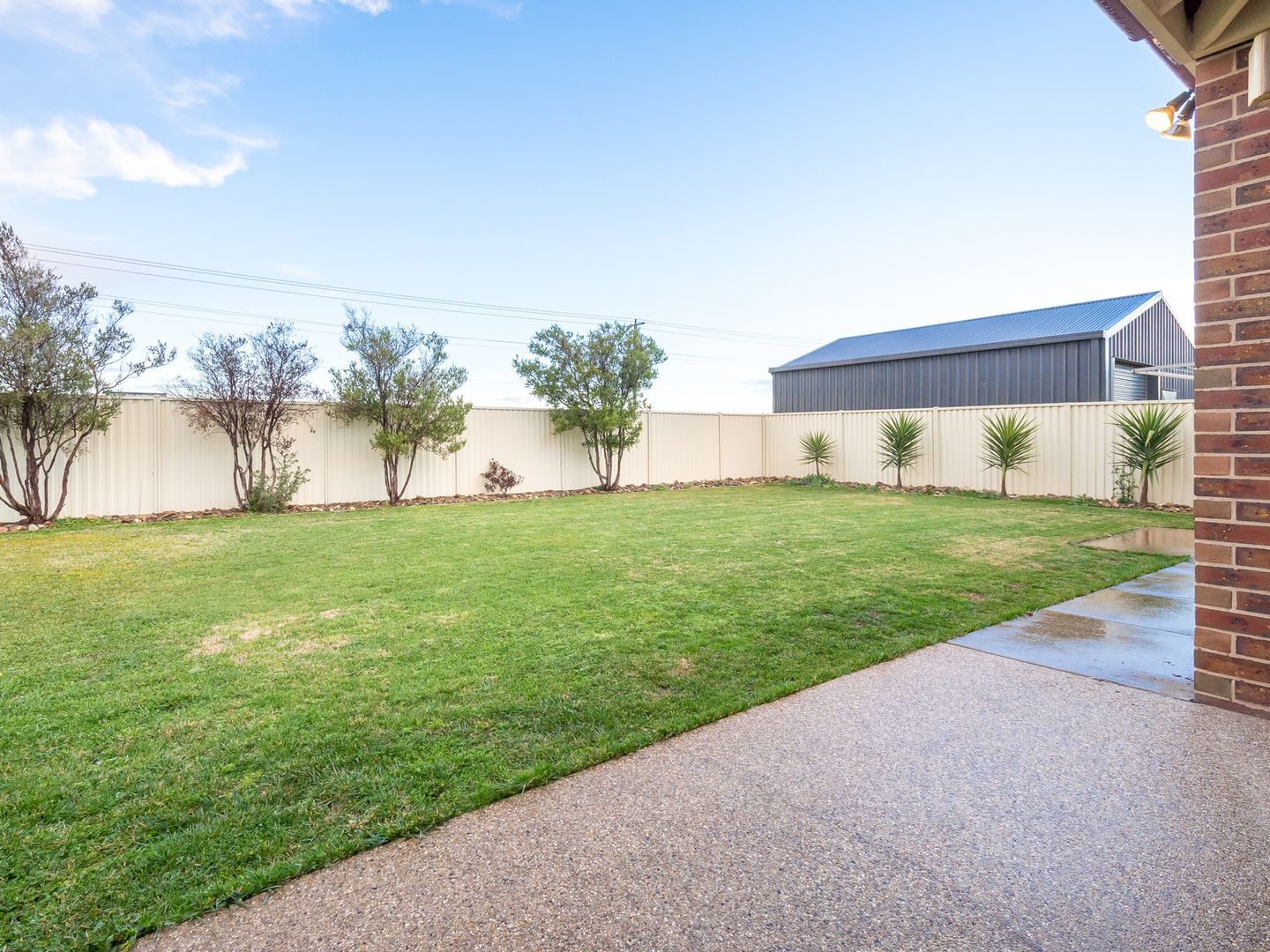 8 Grampians Parade, Shepparton VIC 3630, Image 2