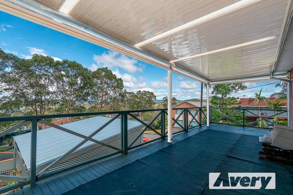 3 Bolton Close, Bolton Point NSW 2283, Image 2